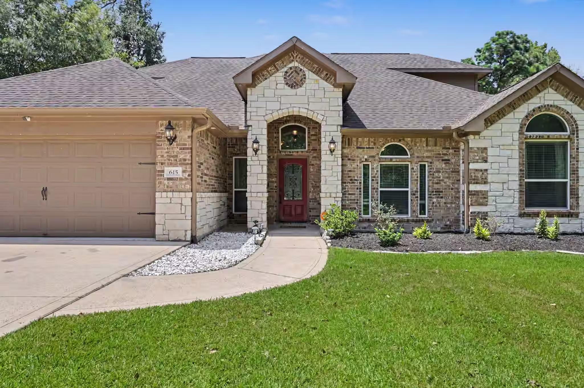 Photo 4 of 615 Weisinger Drive, Magnolia, TX