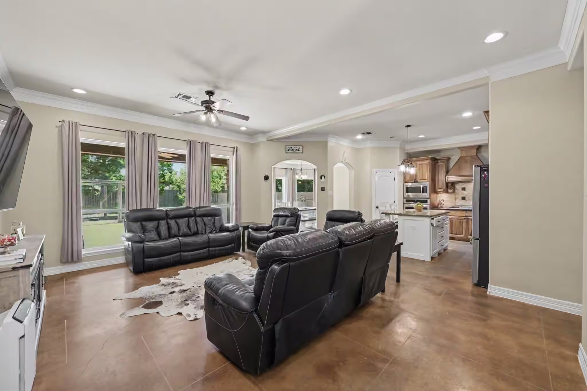 Photo 6 of 615 Weisinger Drive, Magnolia, TX