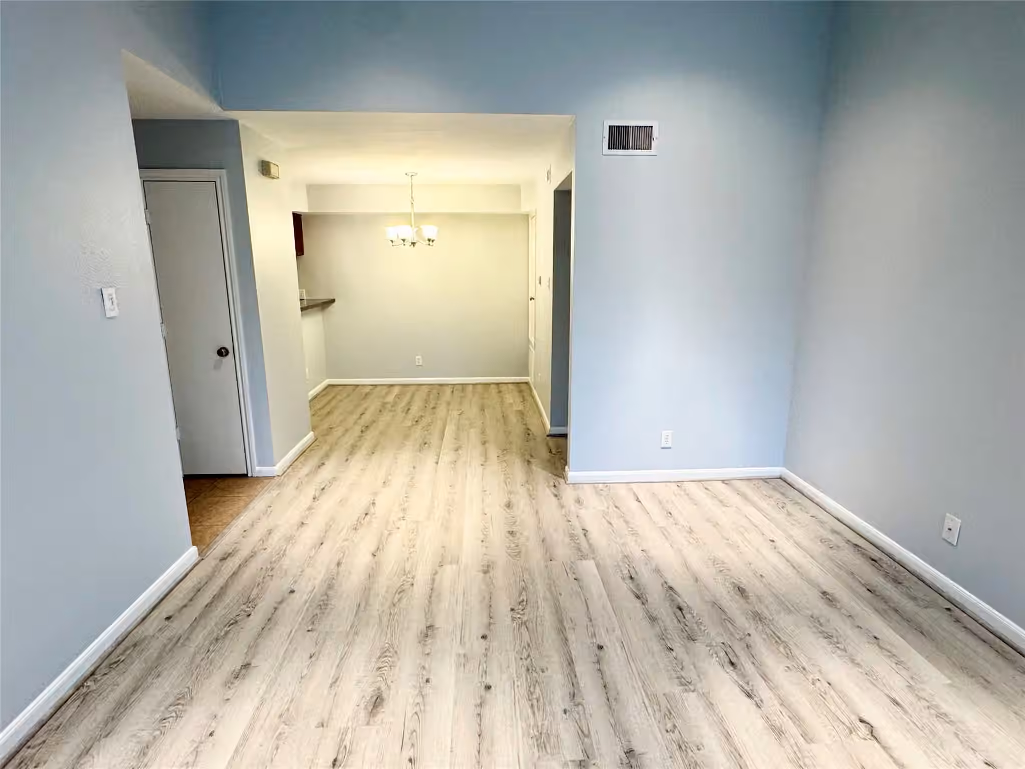Photo 4 of 700 Thicket Lane 406, Houston, TX