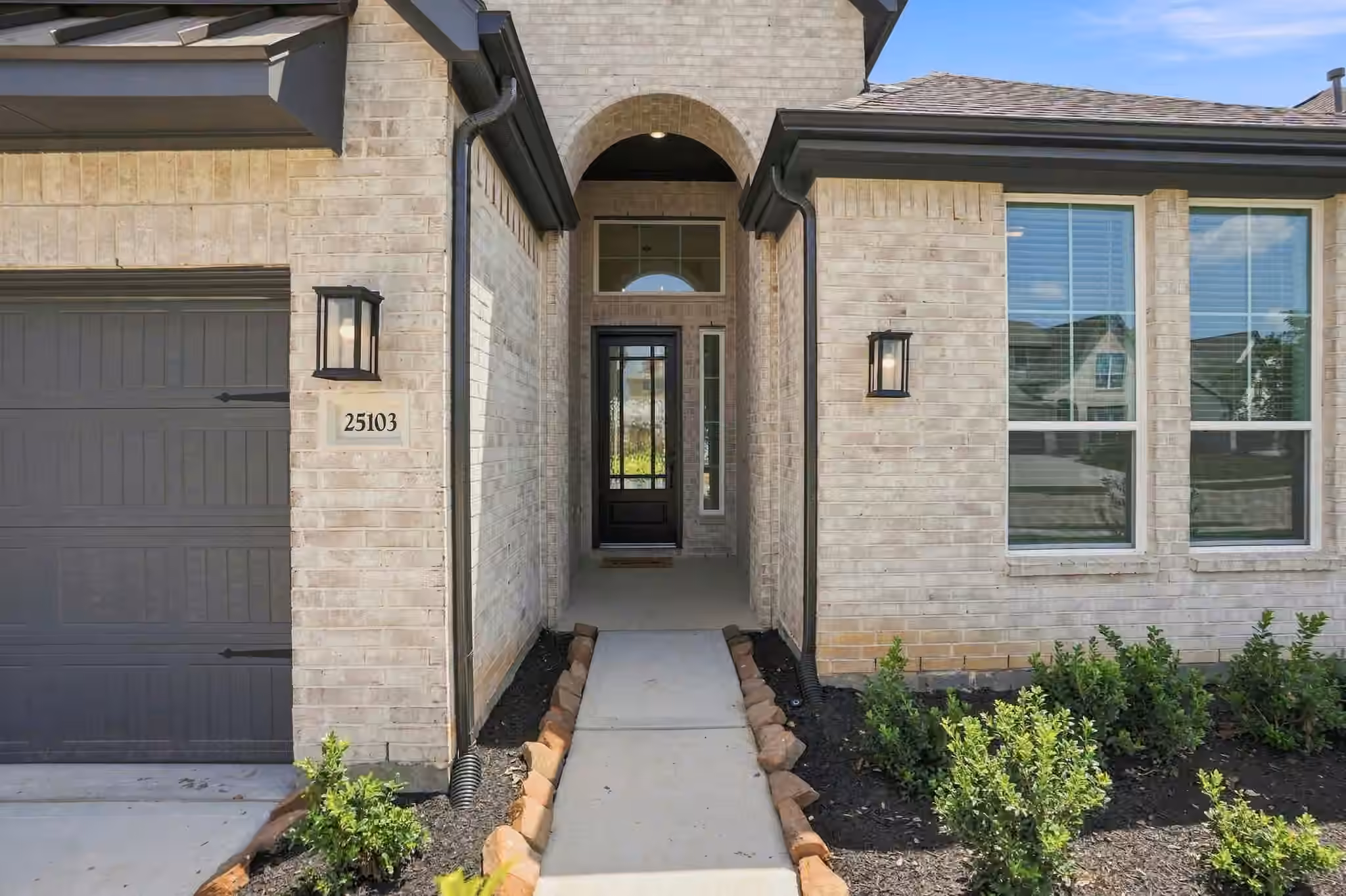Photo 2 of 25103 Midnight Willow Drive, Katy, TX