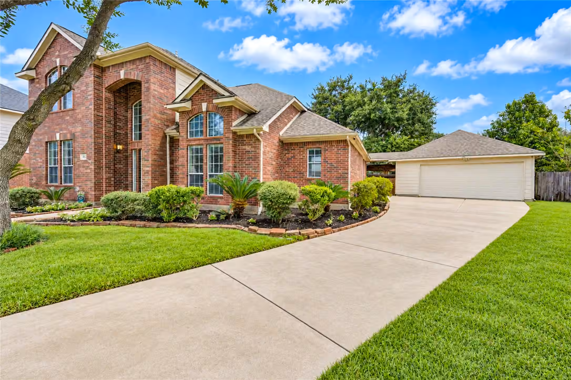 Photo 2 of 12806 Ridge Bank Lane, Houston, TX