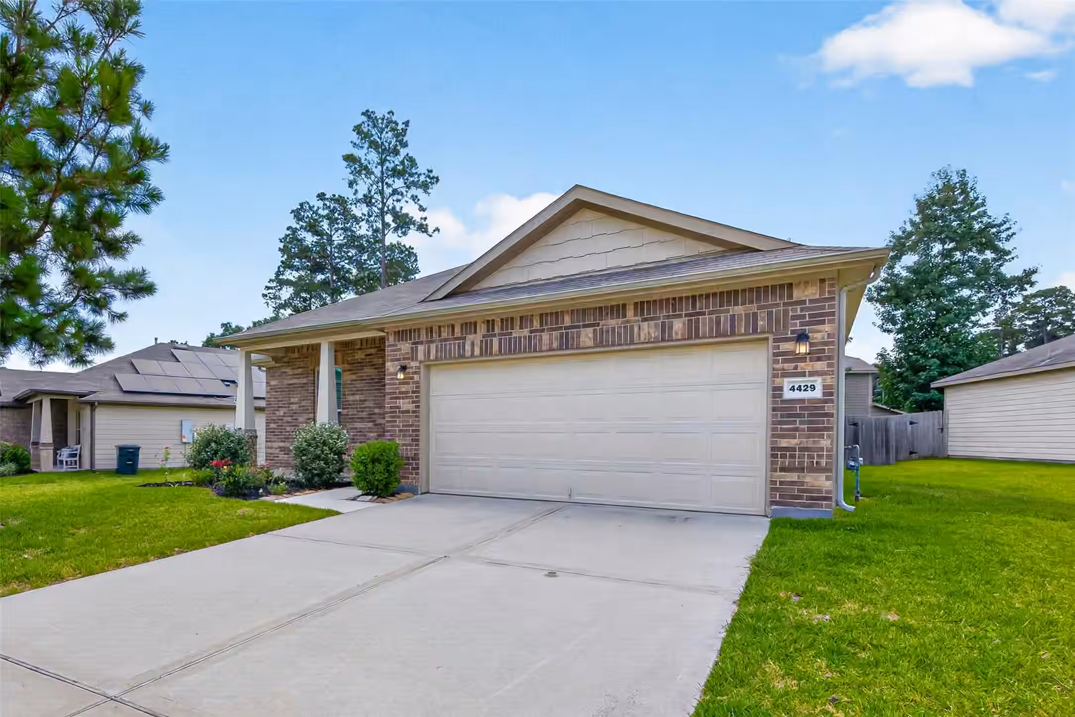 Photo 5 of 4429 Longleaf Timbers Court, Conroe, TX