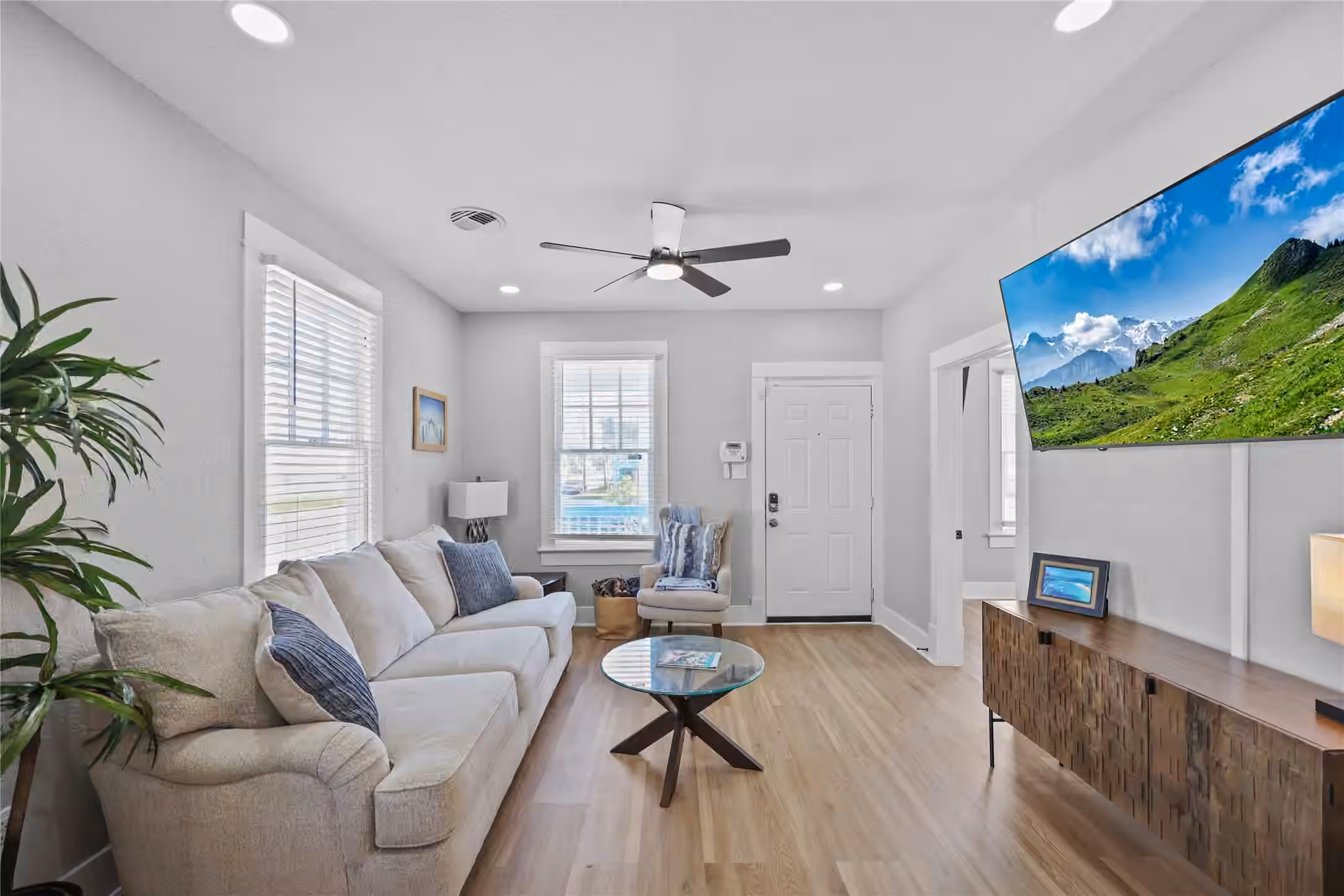 Photo 4 of 1802 Ursuline Street, Galveston, TX