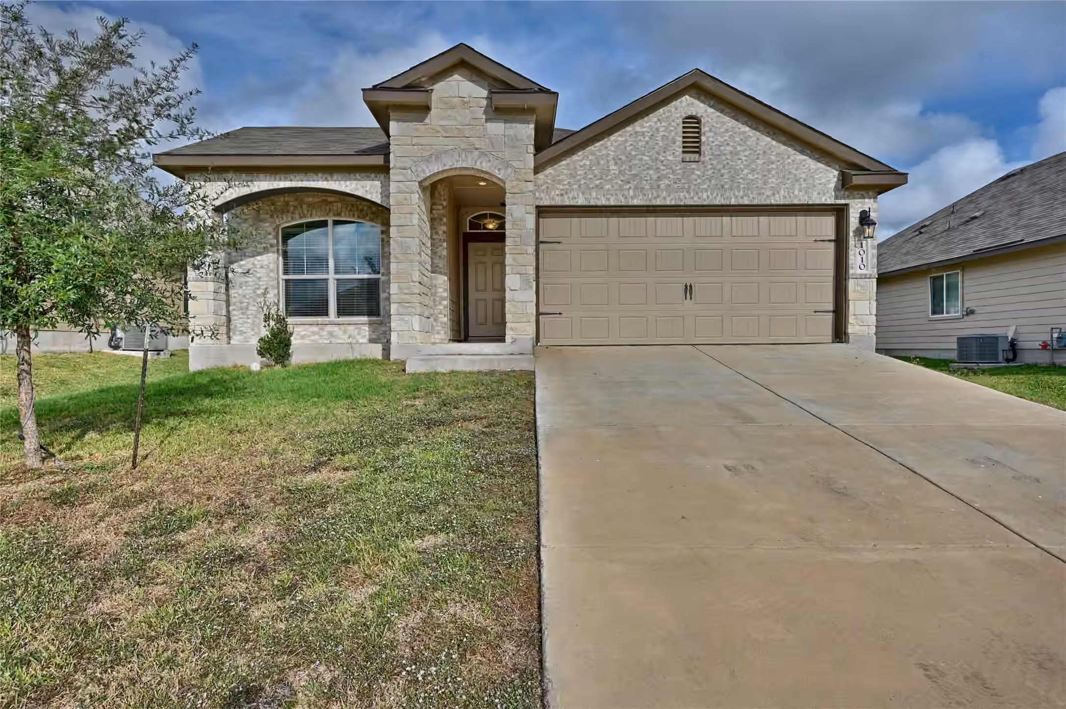 Photo of 1010 Fannin Street, Brenham, TX 77833