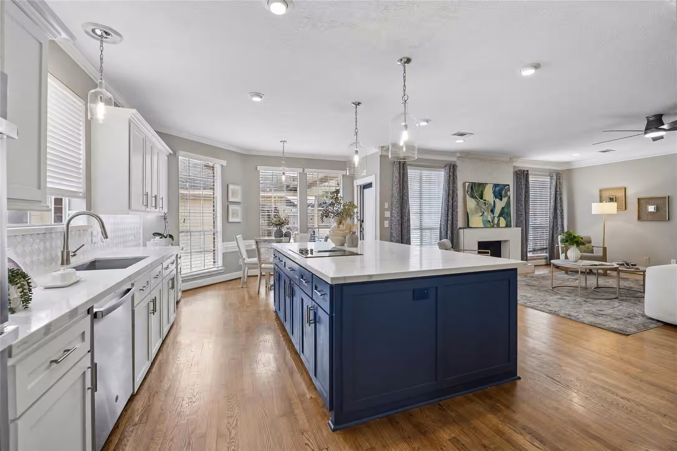 Photo 4 of 7915 Huddersfield Court, Spring, TX