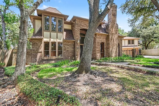 Photo 3 of 315 Oakview Circle, El Lago, TX