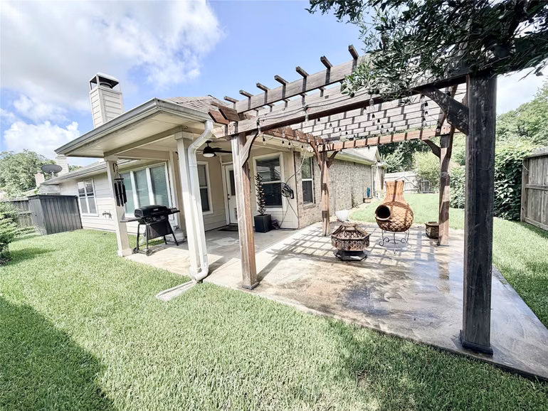 Photo 4 of 13822 Parkers Cove Court, Houston, TX