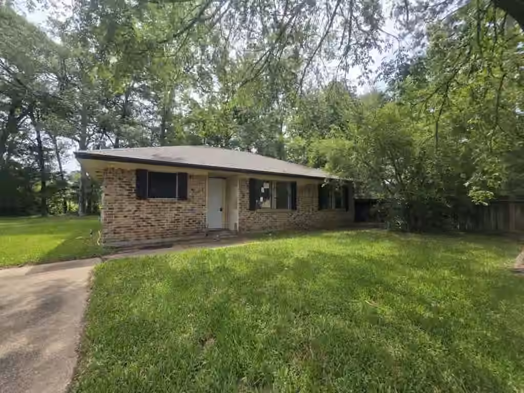 Photo of 613 Shell Avenue, Cleveland, TX