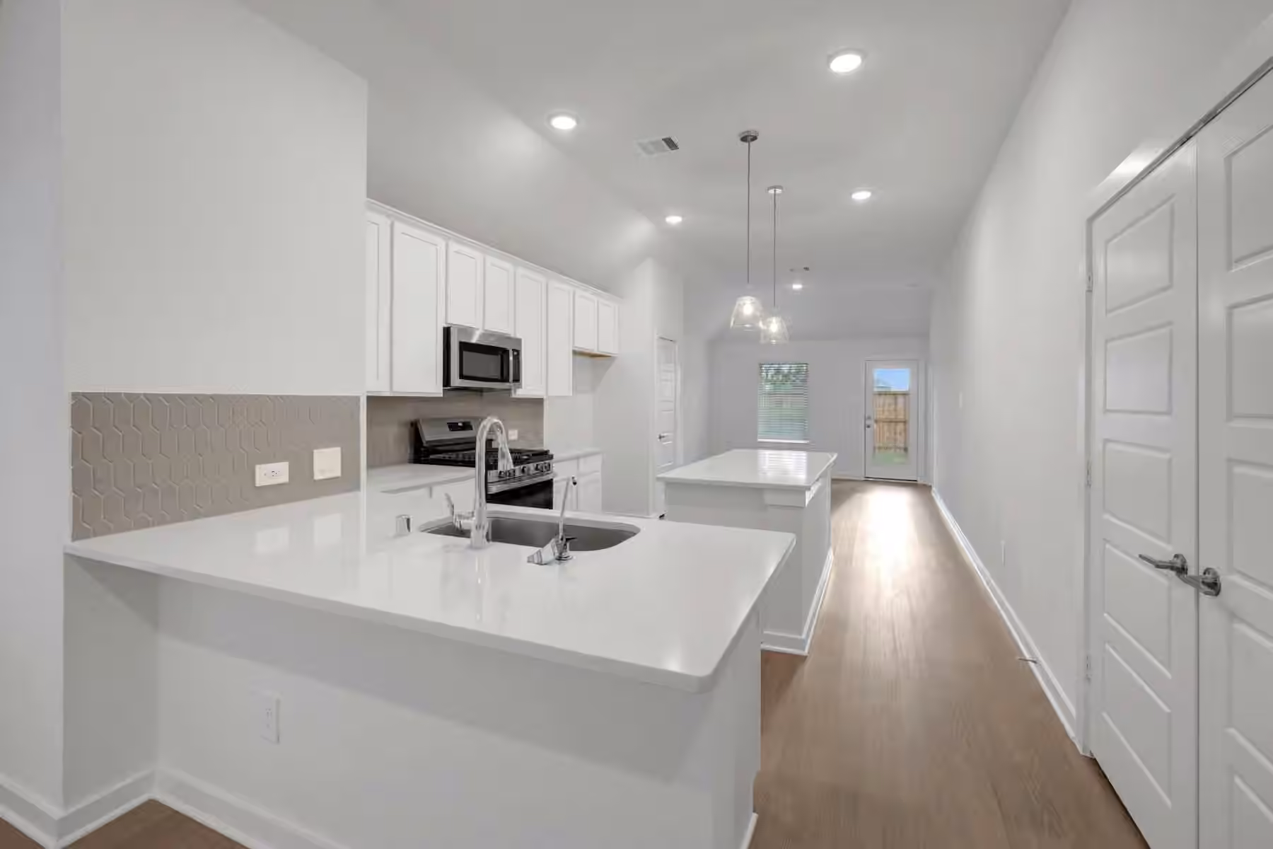 Photo 3 of 10318 Navarro Path, Montgomery, TX
