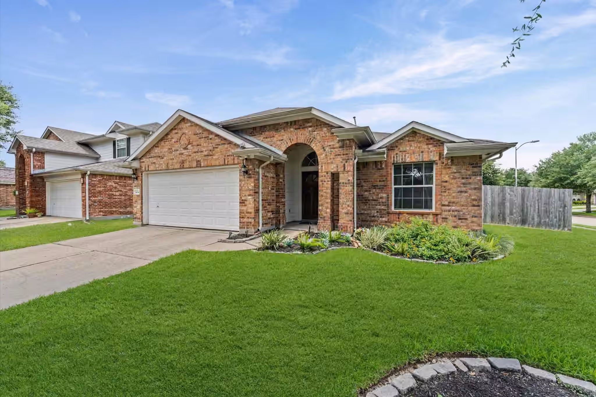 Photo 3 of 14843 Wooded Glen Court, Cypress, TX