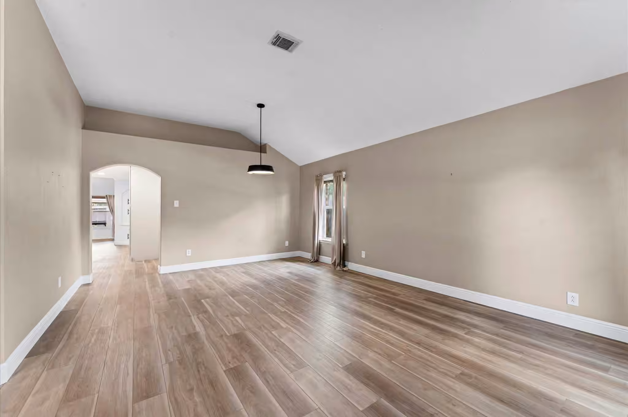 Photo 4 of 14843 Wooded Glen Court, Cypress, TX