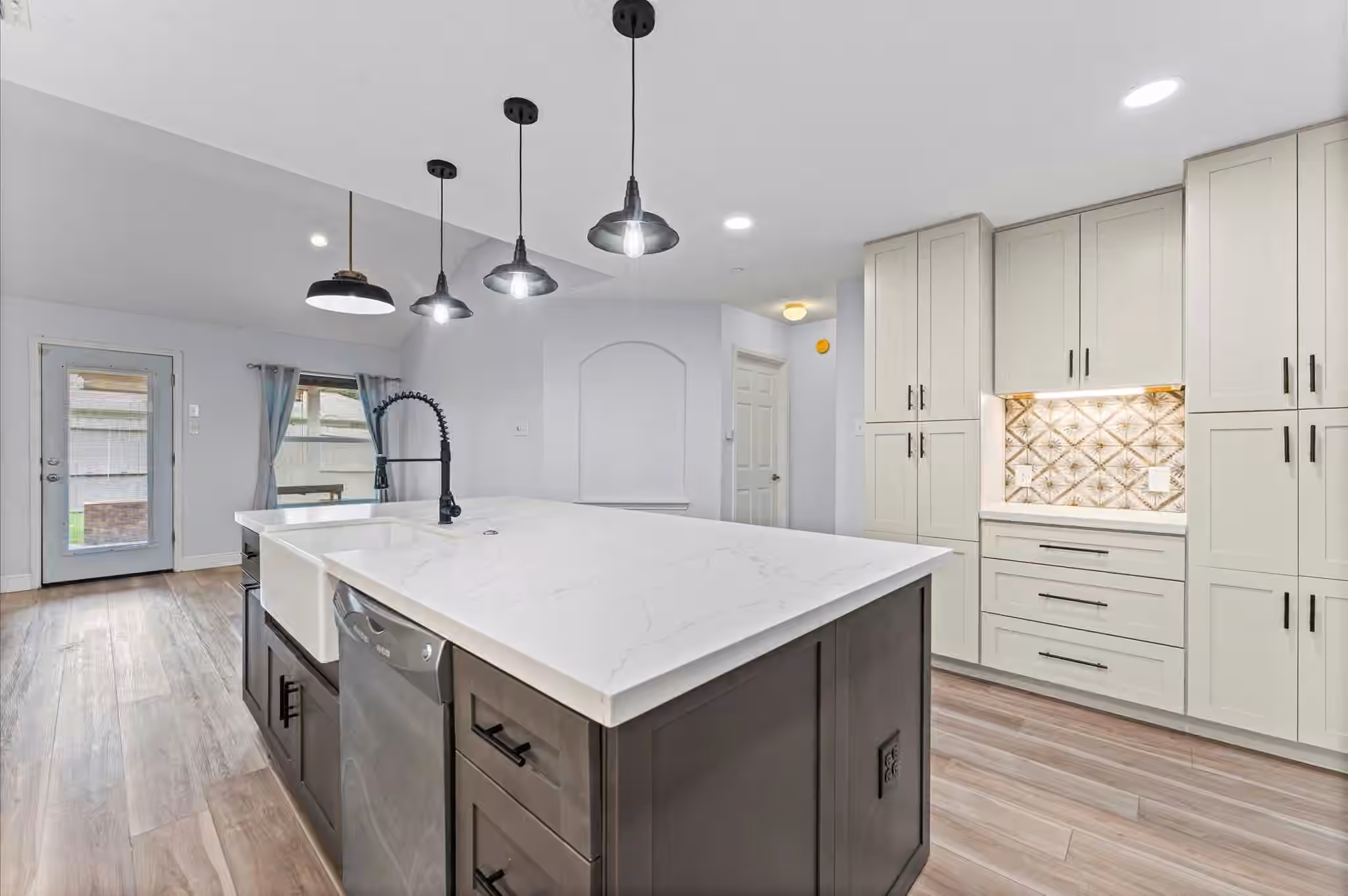 Photo 7 of 14843 Wooded Glen Court, Cypress, TX