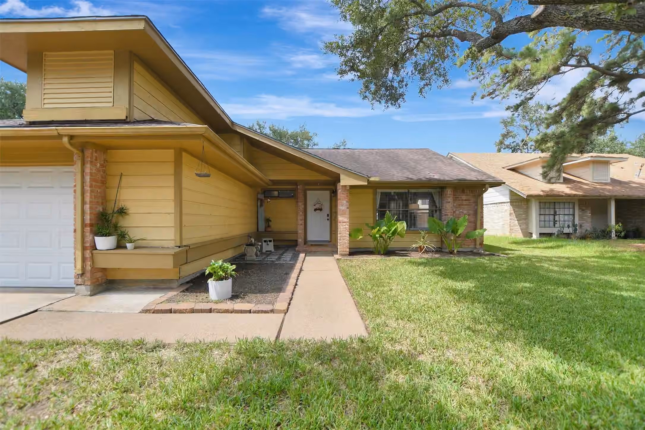 Photo 4 of 18415 Hazycrest Drive, Spring, TX