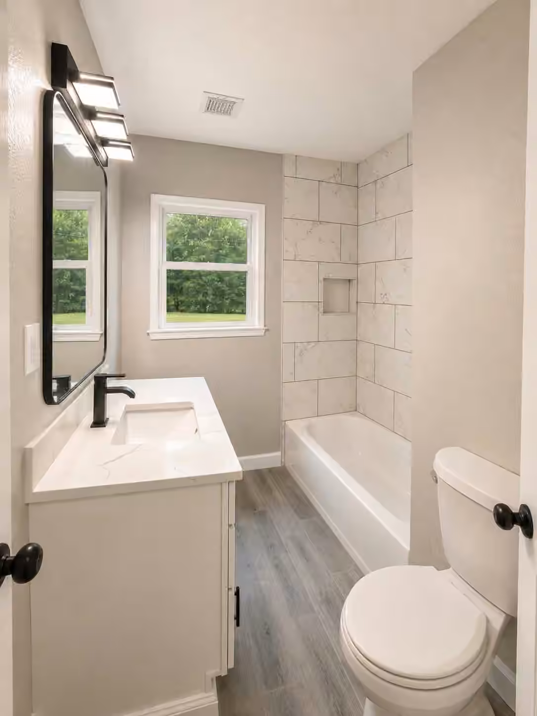 Photo 5 of 1705 E Martha Lane, Pasadena, TX