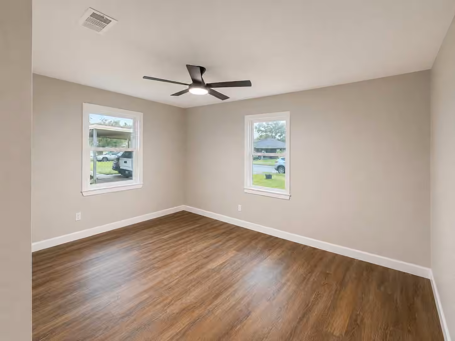Photo 7 of 1705 E Martha Lane, Pasadena, TX