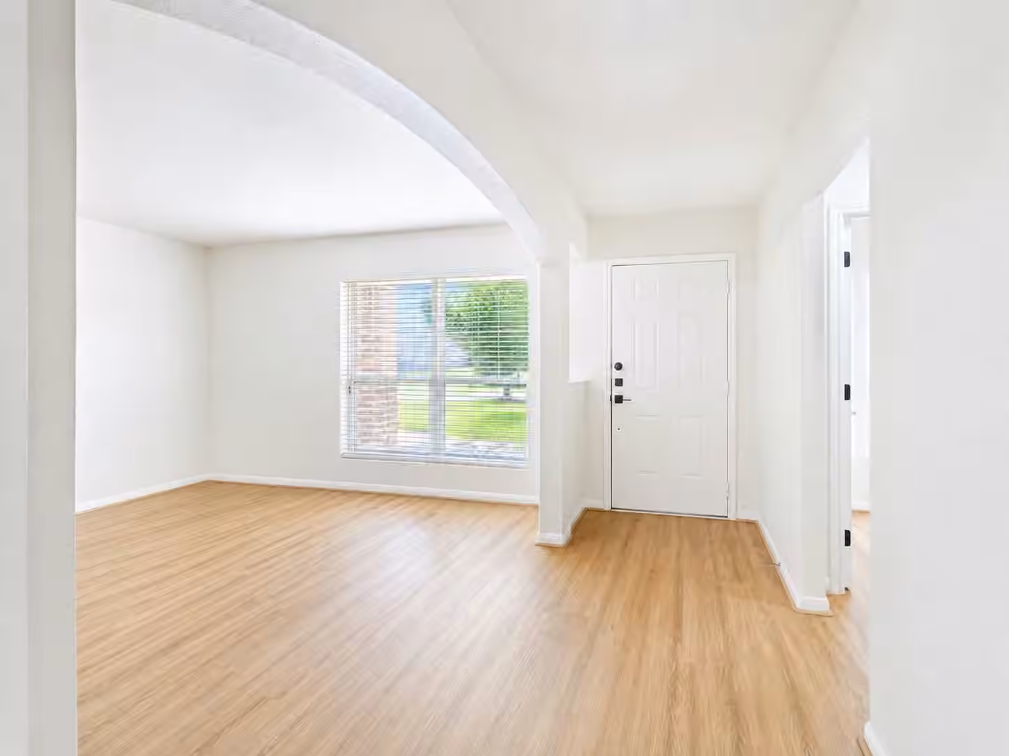 Photo 5 of 15911 Sheldon Ridge Way, Houston, TX