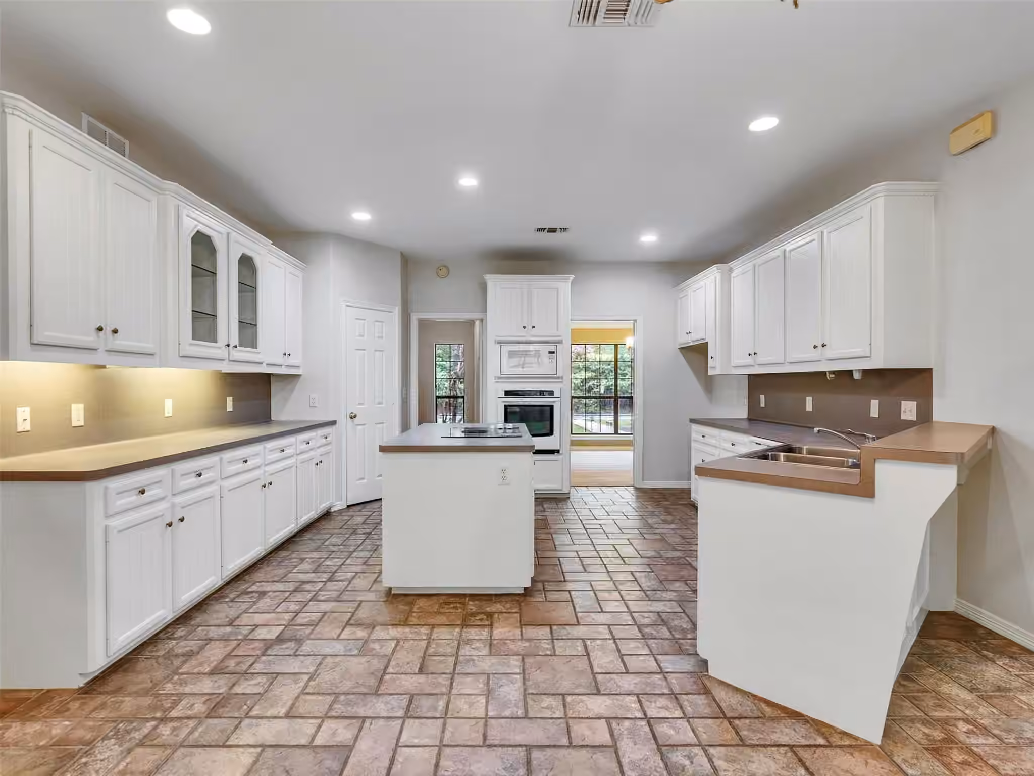 Photo 6 of 195 Coral Gables, Trinity, TX