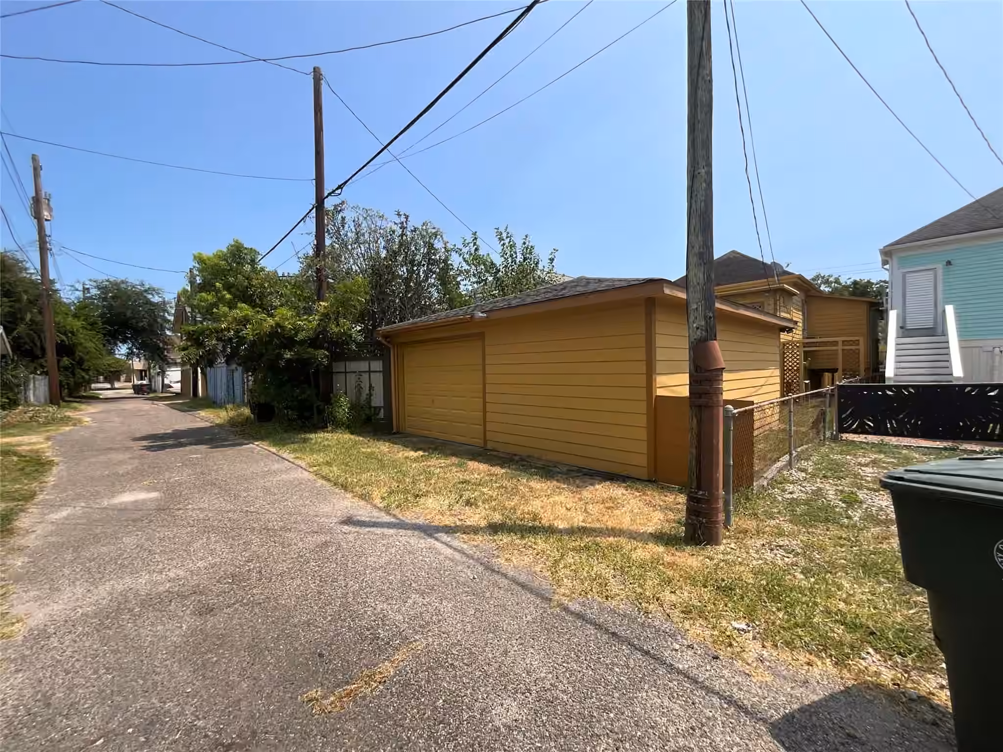Photo 3 of 3722 Ursuline Street, Galveston, TX