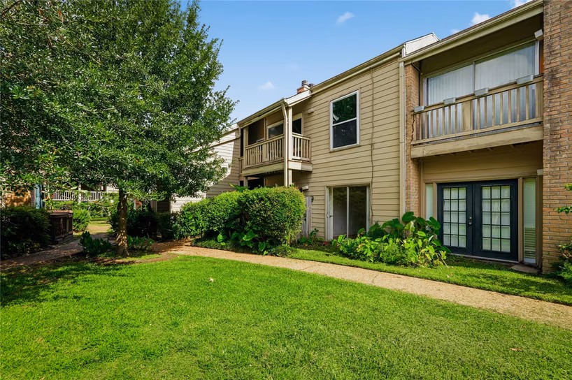 Photo 2 of 2100 Tanglewilde Street 378, Houston, TX