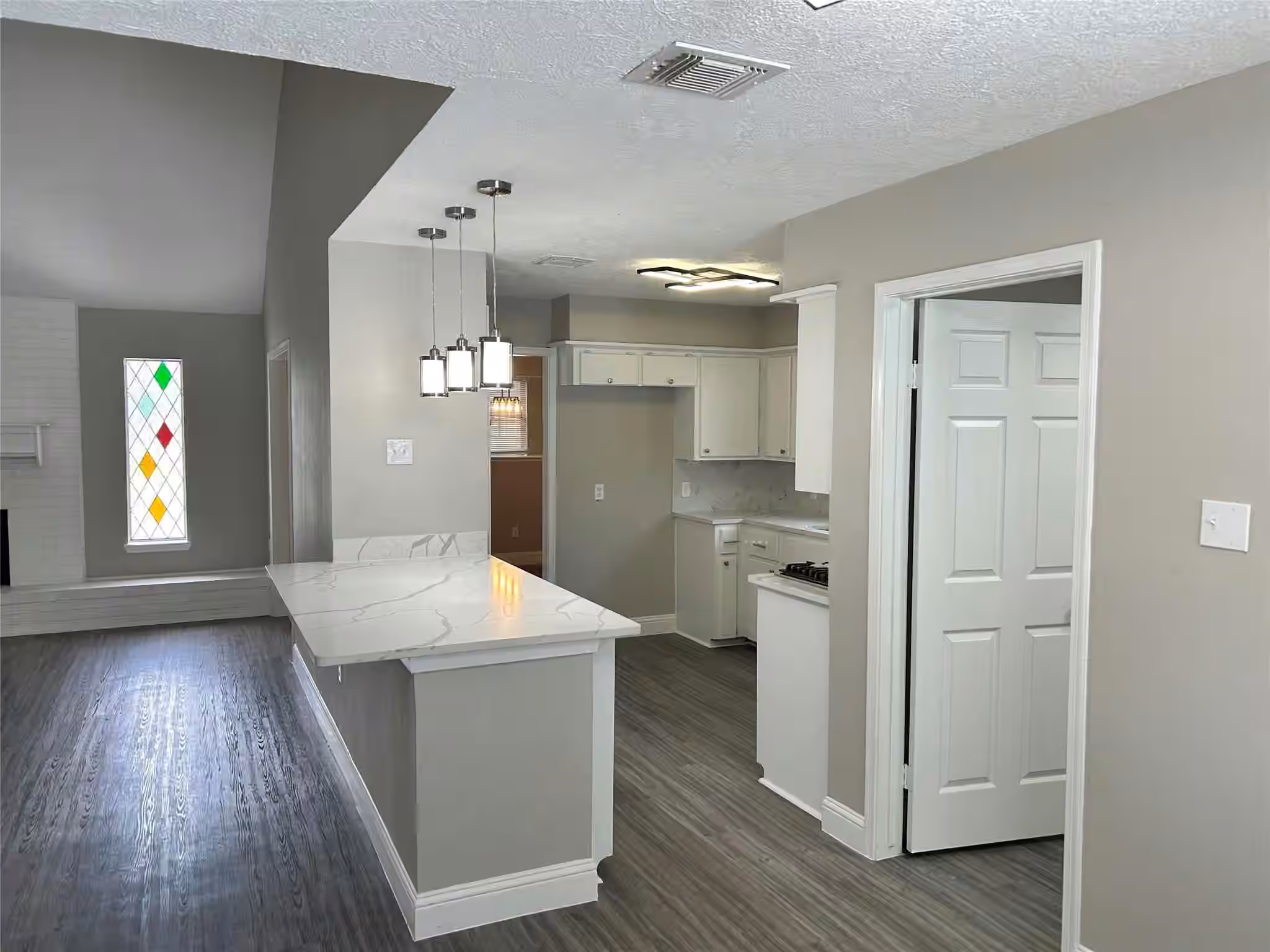 Photo 3 of 1601 Washington Drive, Deer Park, TX
