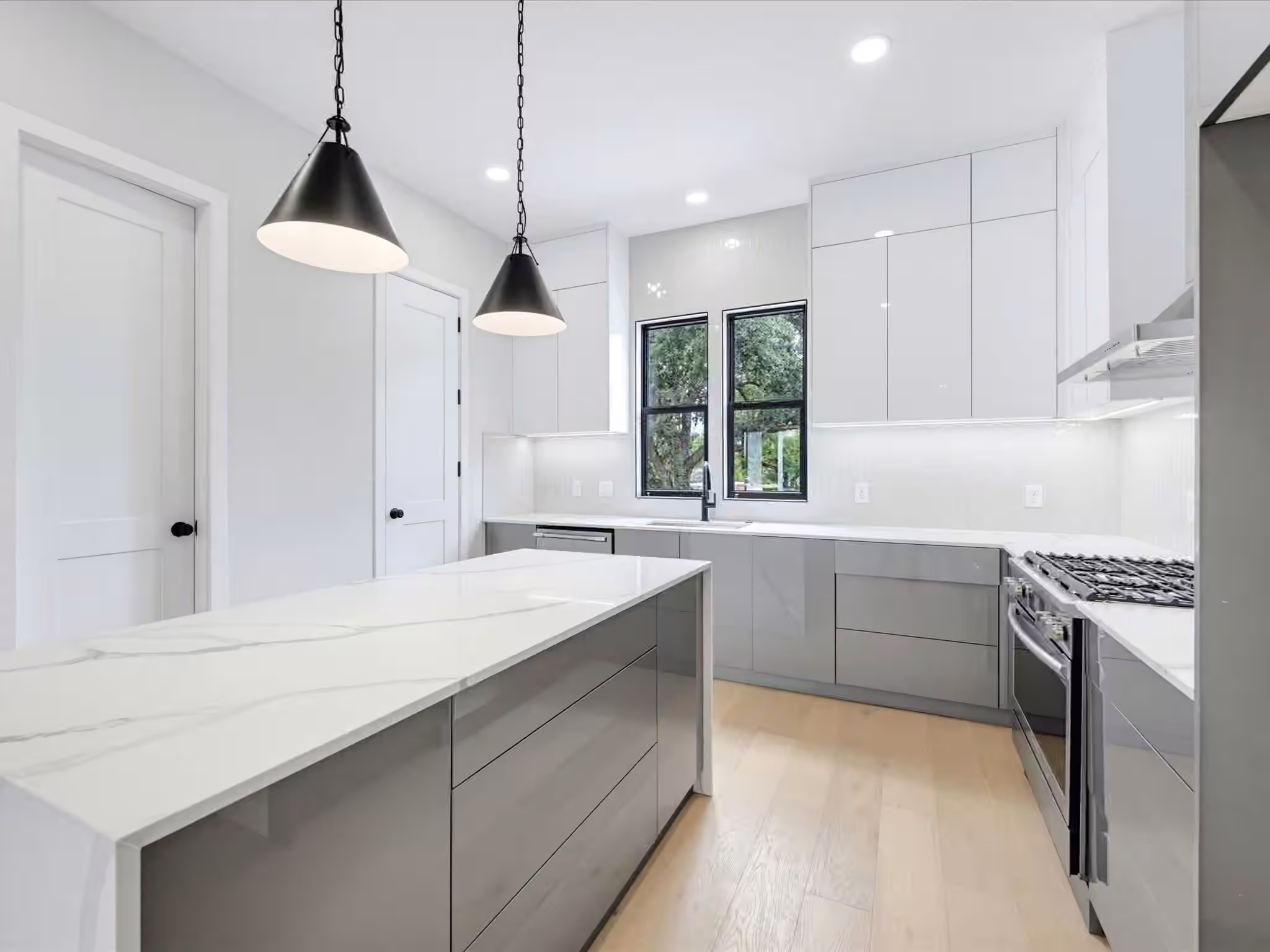 Photo 7 of 2233 Blalock Road, Houston, TX