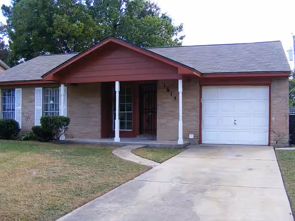 Photo 2 of 1615 Mosher Lane, Houston, TX