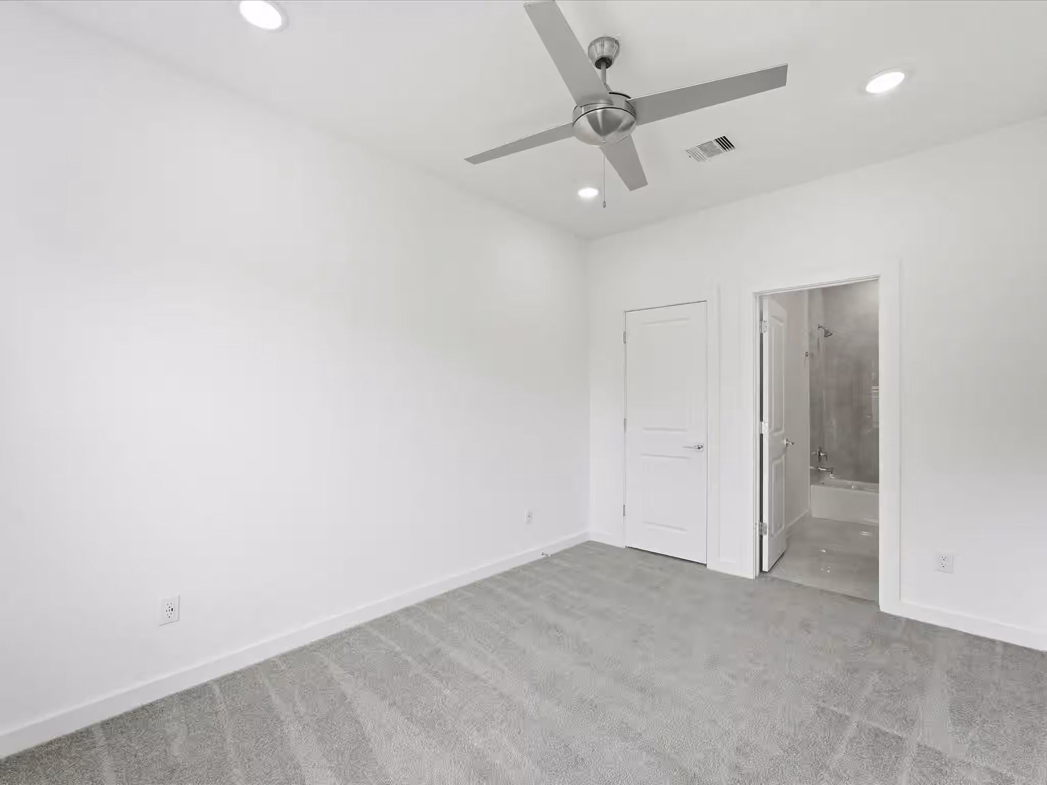 Photo 6 of 7453 LaSalette Street, Houston, TX