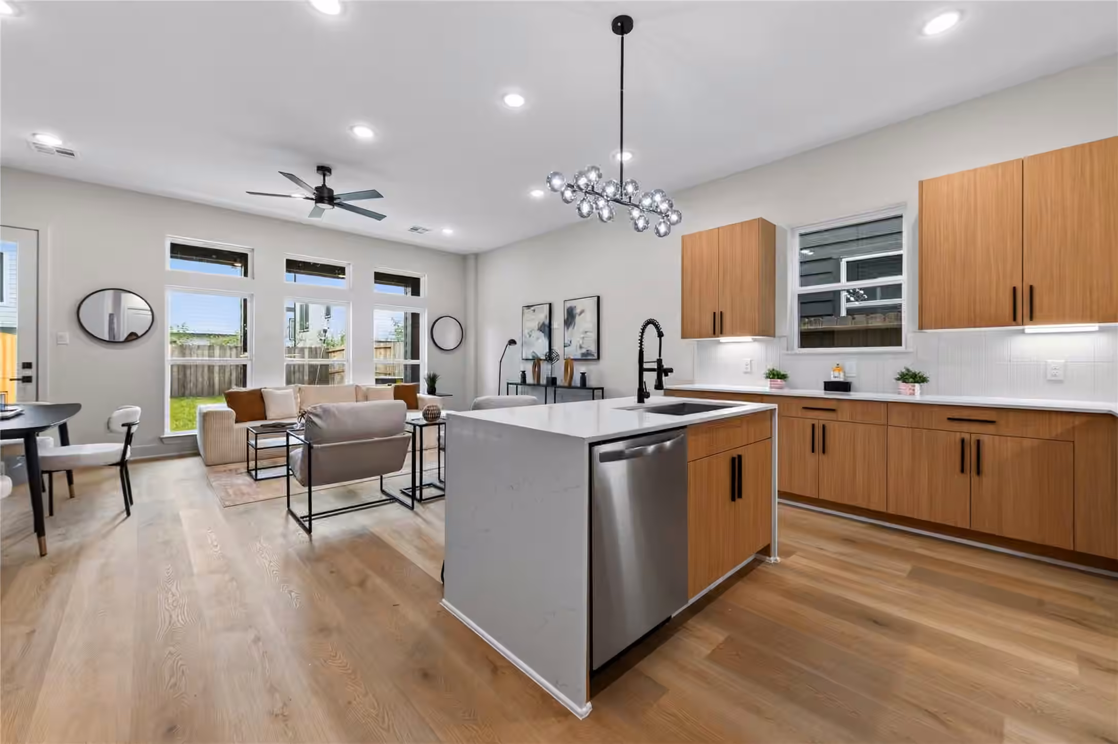 Photo 2 of 14101 Bridgeport, Houston, TX