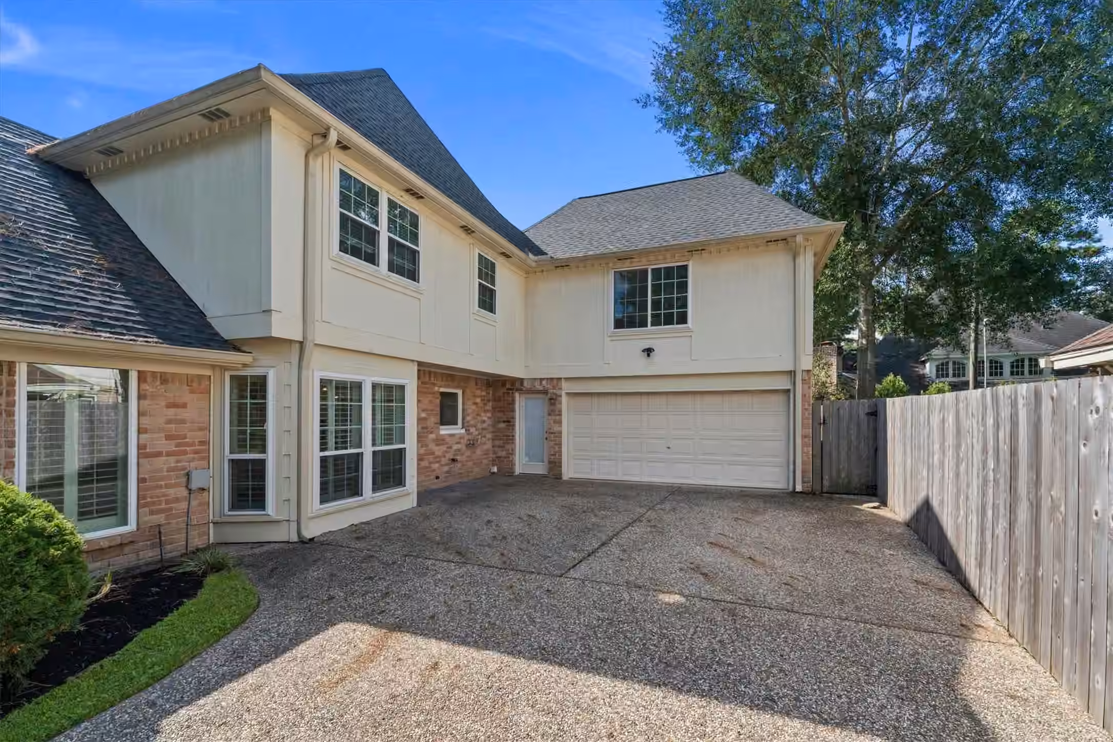 Photo 3 of 9527 Enstone Circle, Spring, TX