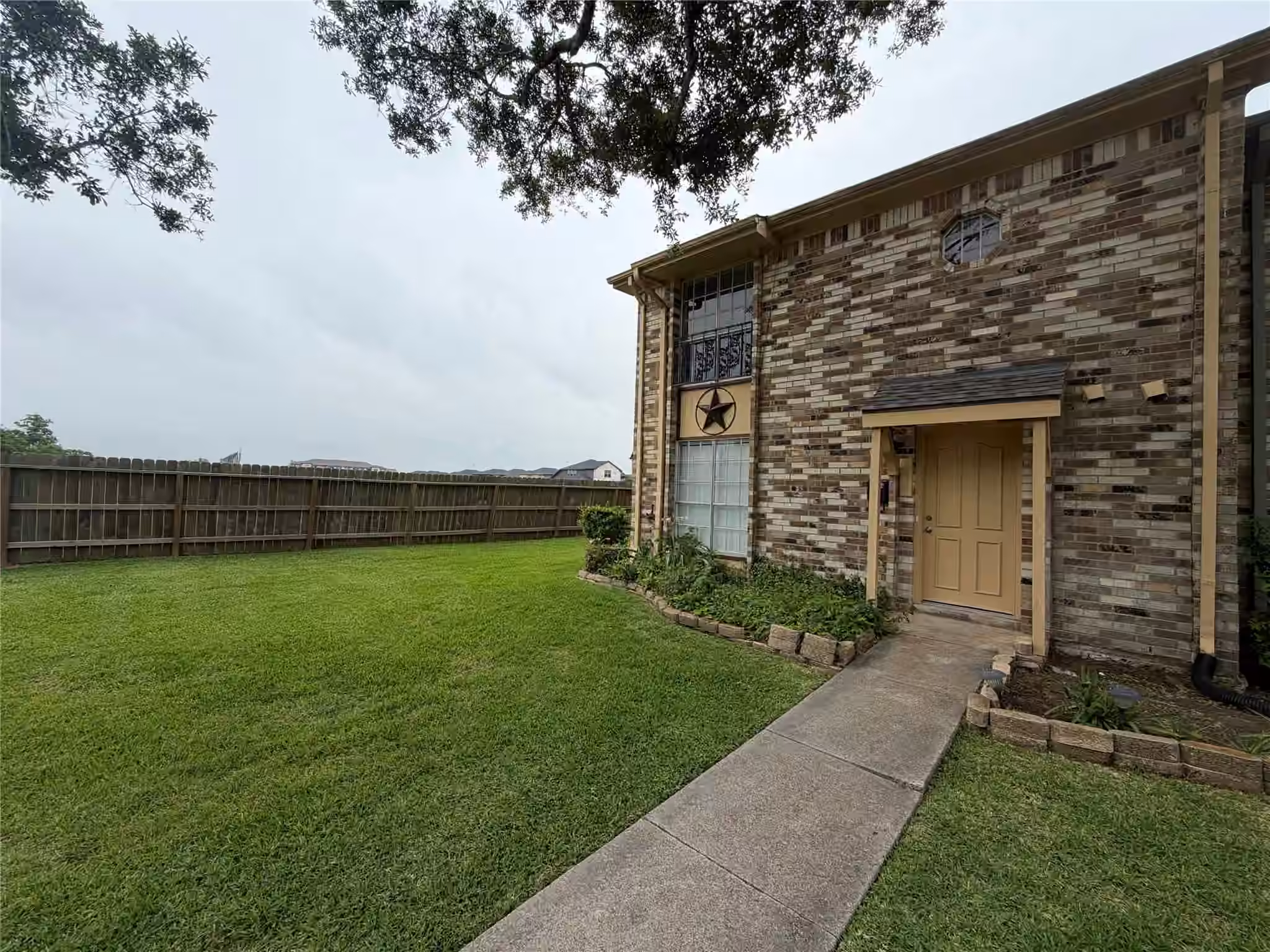 Photo of 1524 Poplar Cove Street, La Porte, TX 77571