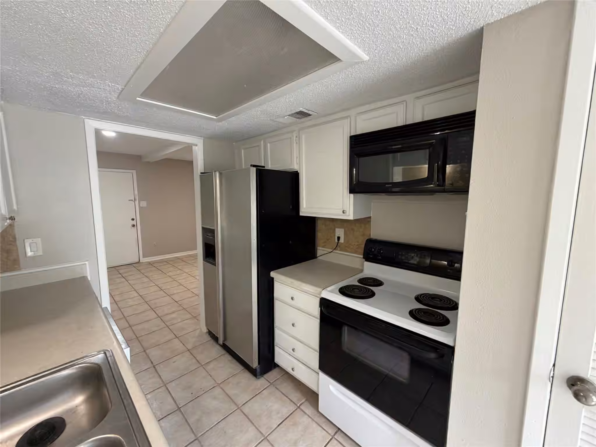 Photo 6 of 1524 Poplar Cove Street, La Porte, TX