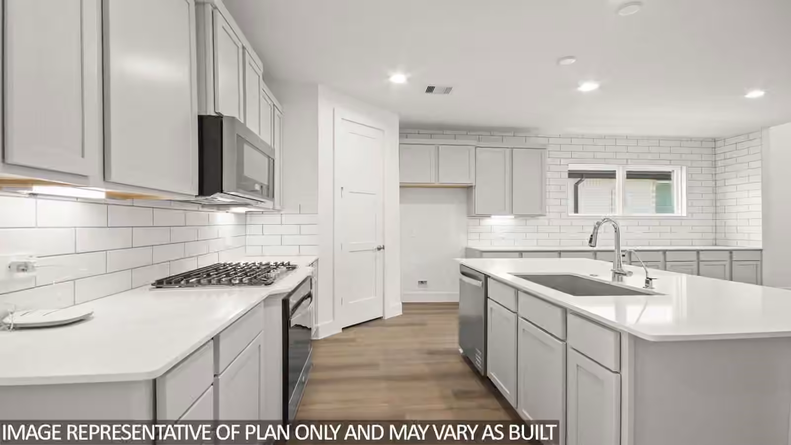 Photo 6 of 4617 Vernal Loop, Conroe, TX