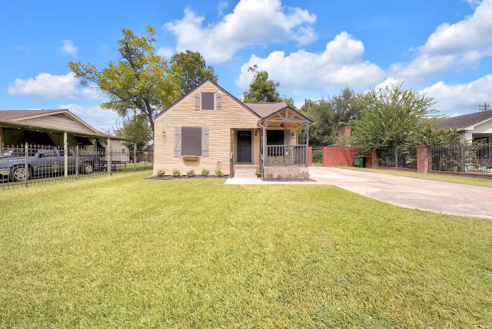 Photo 2 of 1103 Beckman Street, Houston, TX 77076