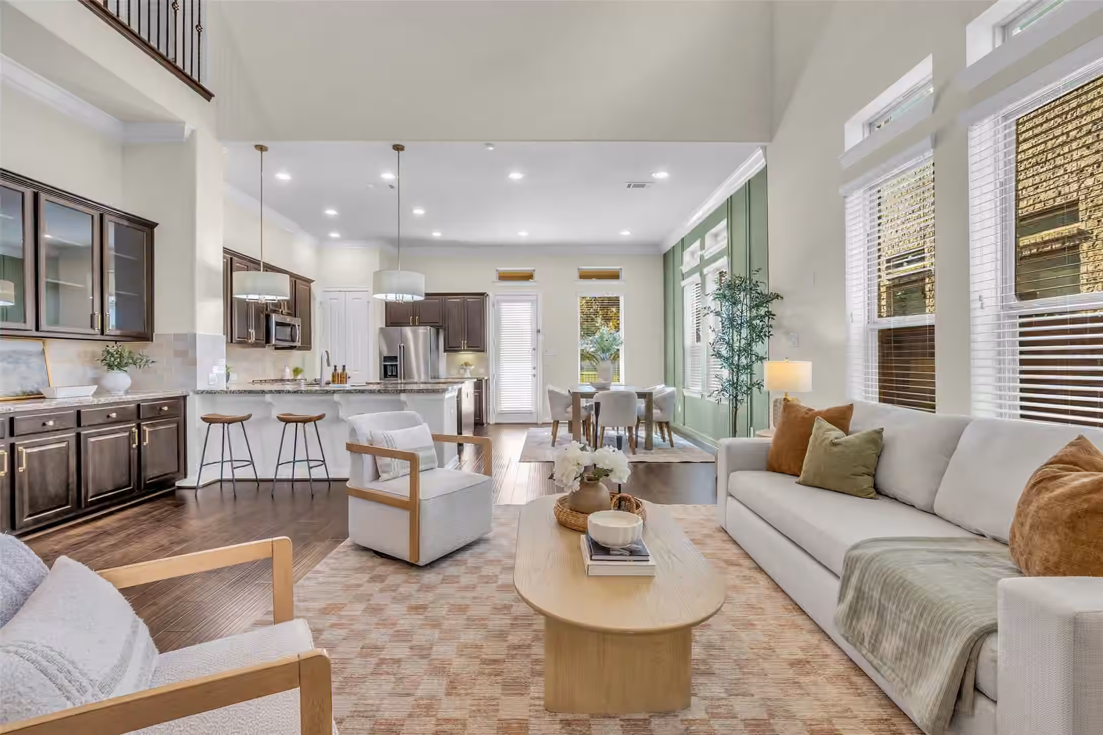 Photo 5 of 2105 Westbourne Park Drive, Houston, TX