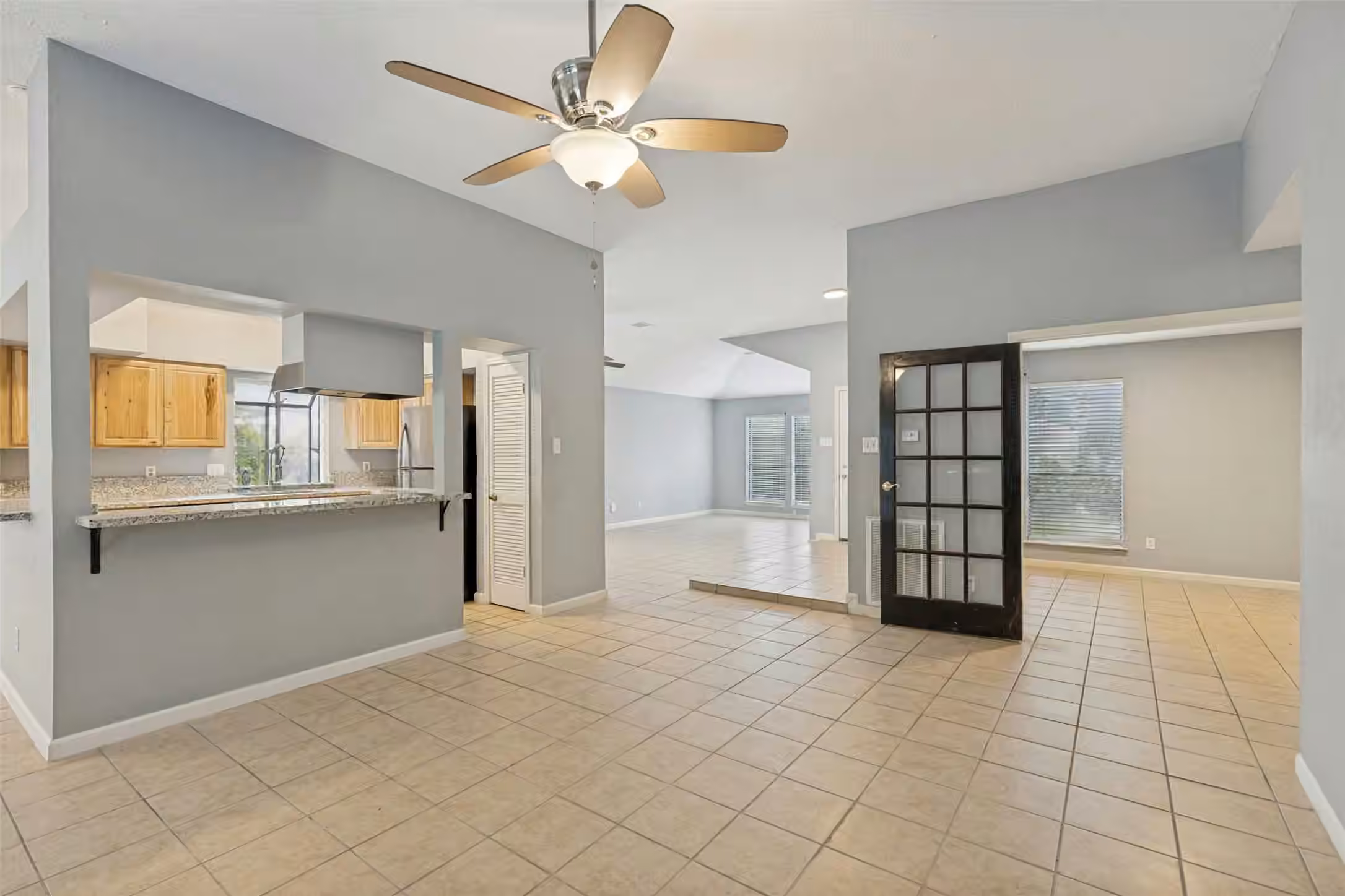 Photo 7 of 2803 Parkwood Manor Drive, Houston, TX