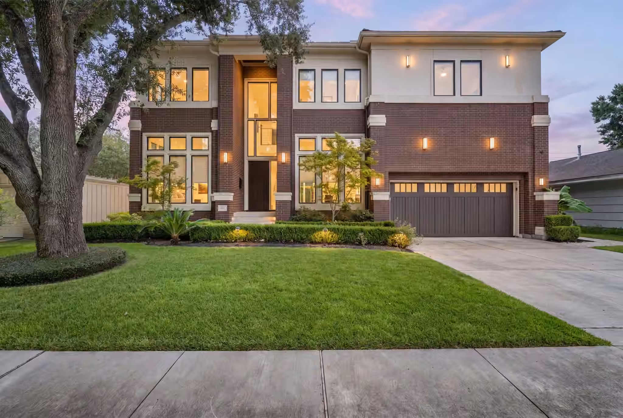 Photo of 5427 Maple Street, Houston, TX 77096