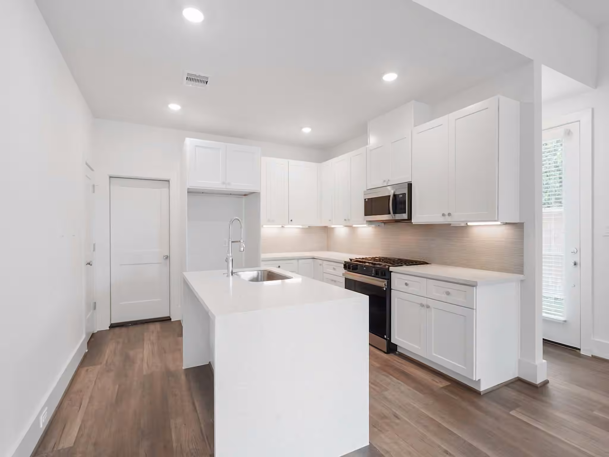 Photo of 7508 Carver Road E, Houston, TX