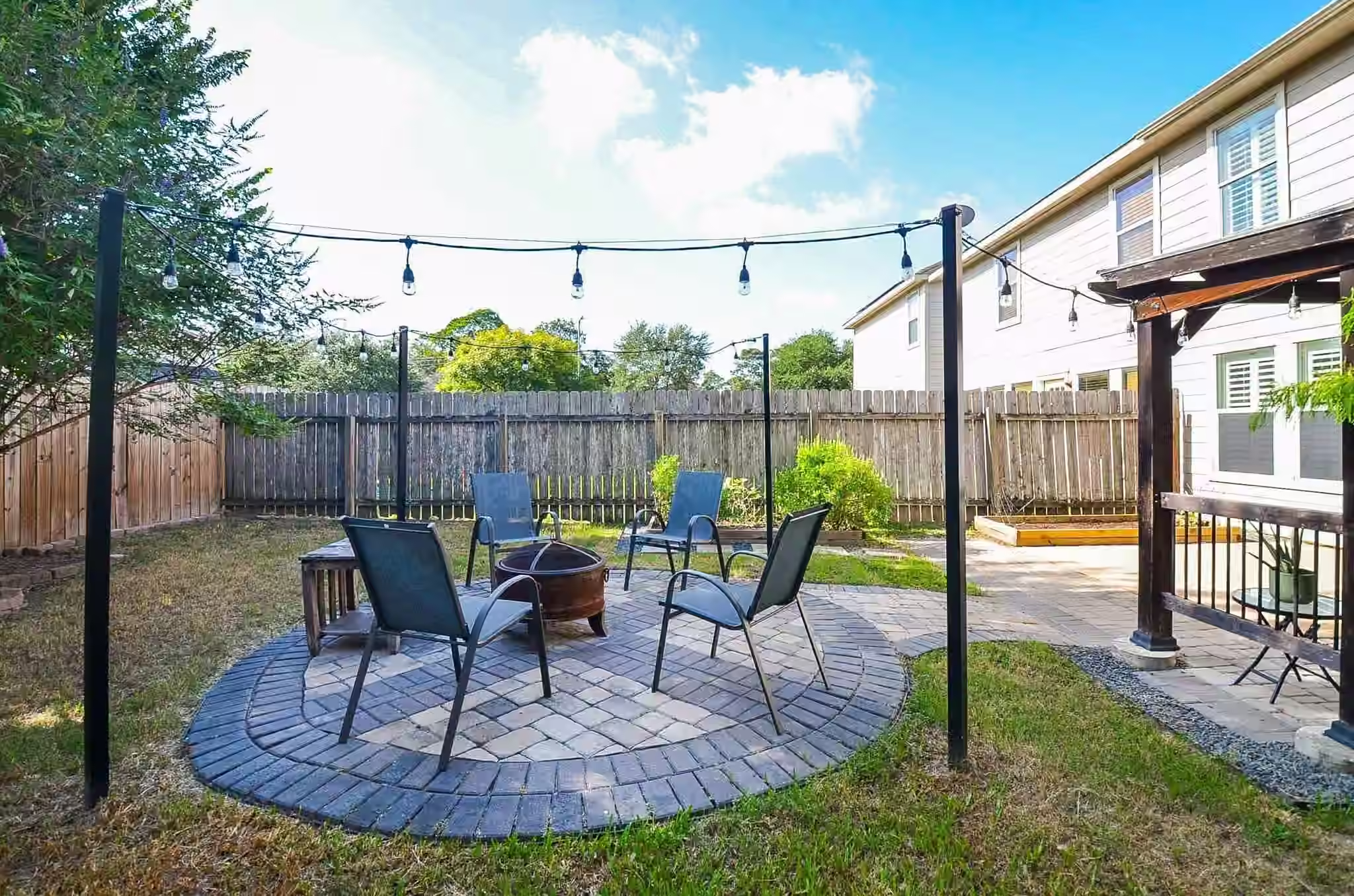 Photo 5 of 5110 Prosperity Circle, Houston, TX
