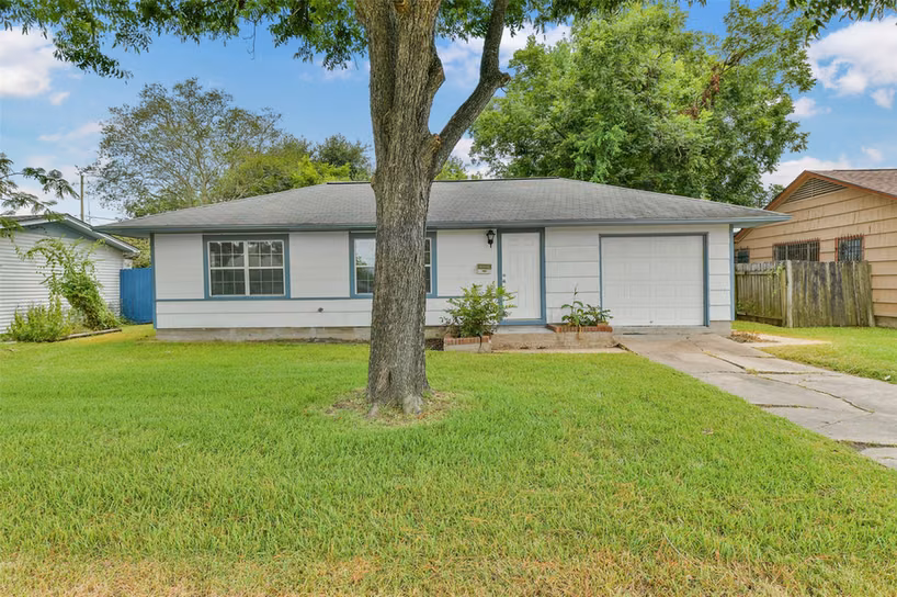 Photo of 1114 Valerie Avenue, Pasadena, TX