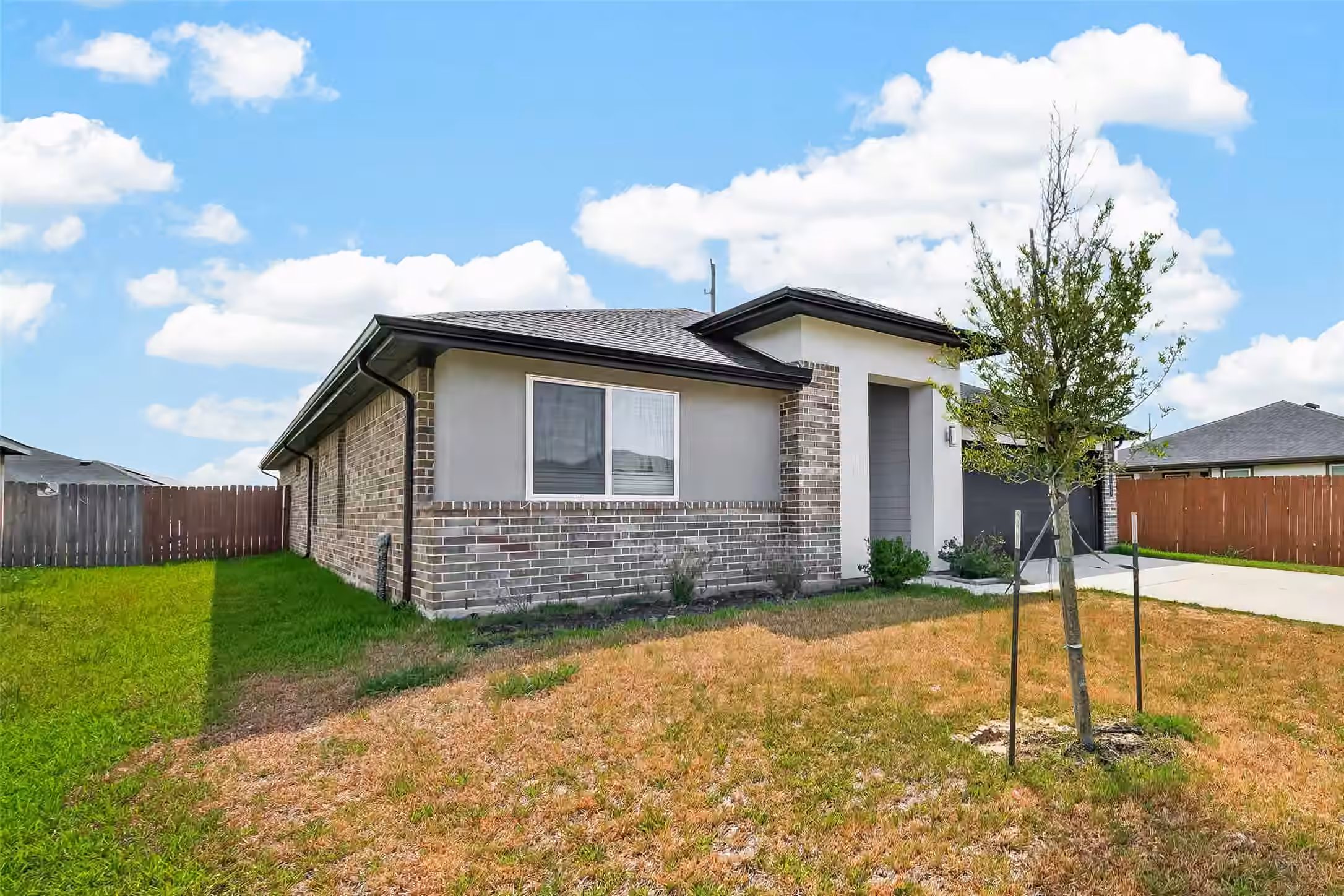 Photo 2 of 4035 Pierce Place Lane, Fulshear, TX