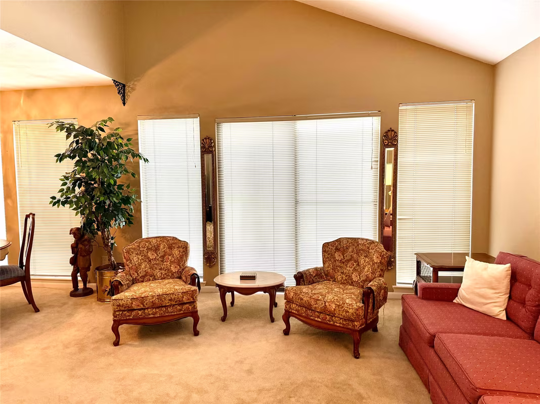 Photo 5 of 16610 Bentshire Way, Houston, TX