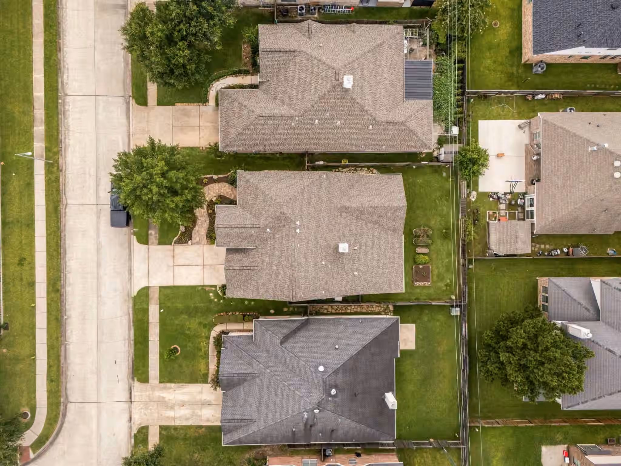 Photo 4 of 4526 Countrypines Drive, Spring, TX