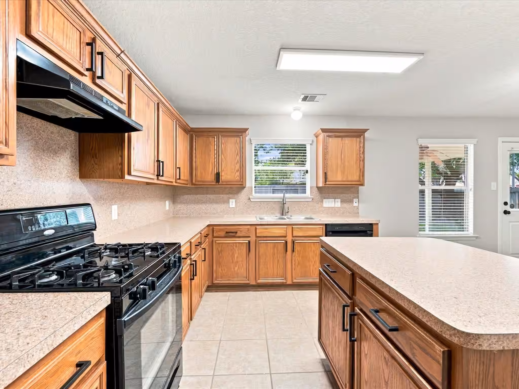 Photo 6 of 32302 Golden Oak Park Lane, Conroe, TX