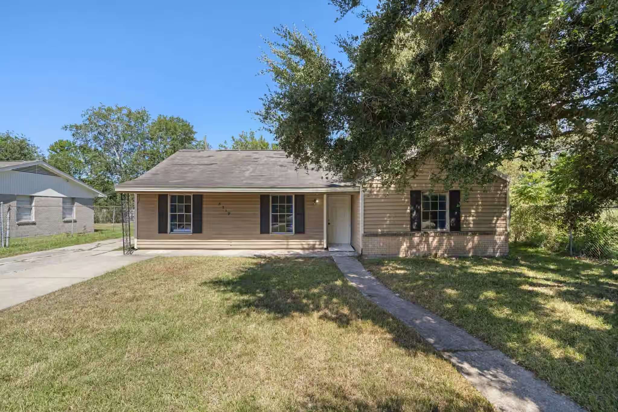 Photo of 5319 Greylog Drive, Houston, TX 77048