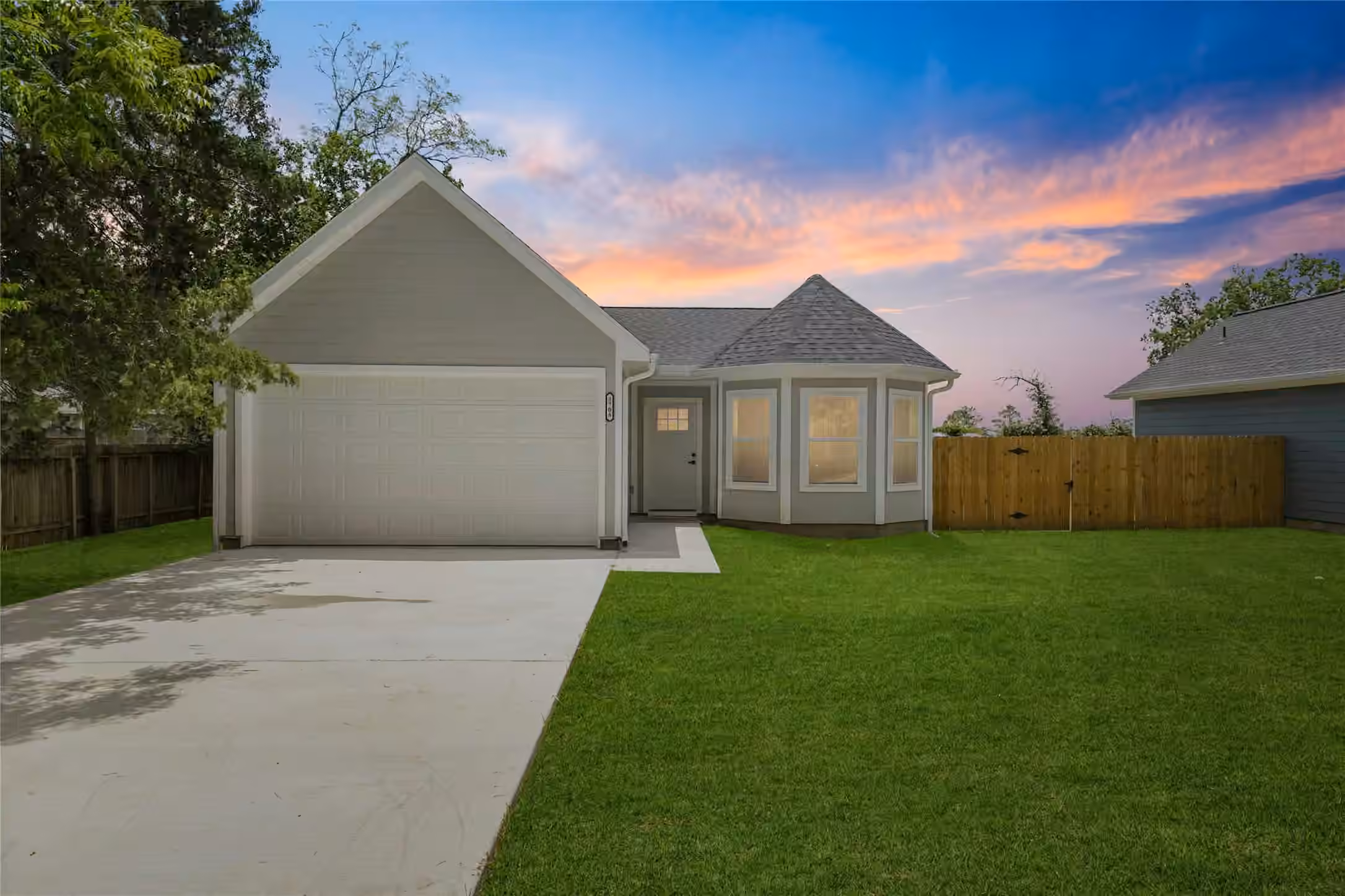 Photo of 3708 E Avenue S E, Santa Fe, TX