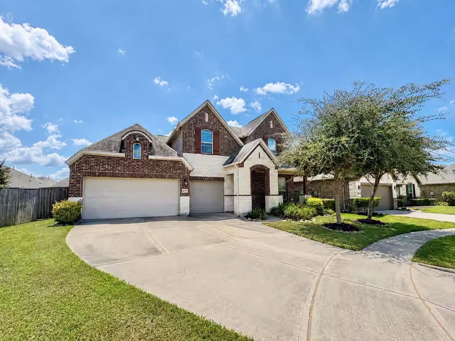 Photo of 6210 Crested Wood Court, Richmond, TX 77407