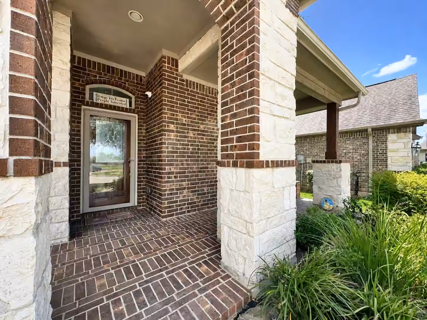 Photo 3 of 6210 Crested Wood Court, Richmond, TX