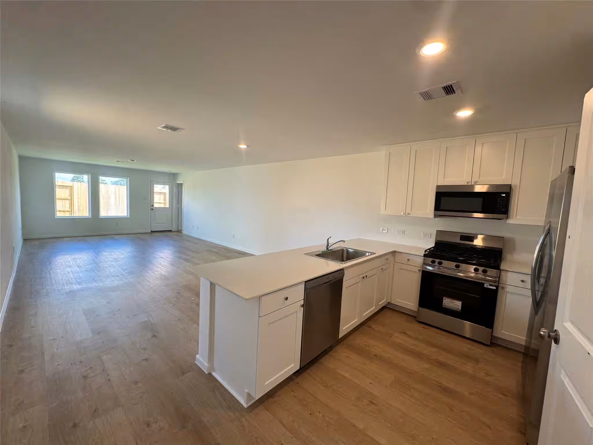 Photo 6 of 13338 Wind Field Drive, Montgomery, TX