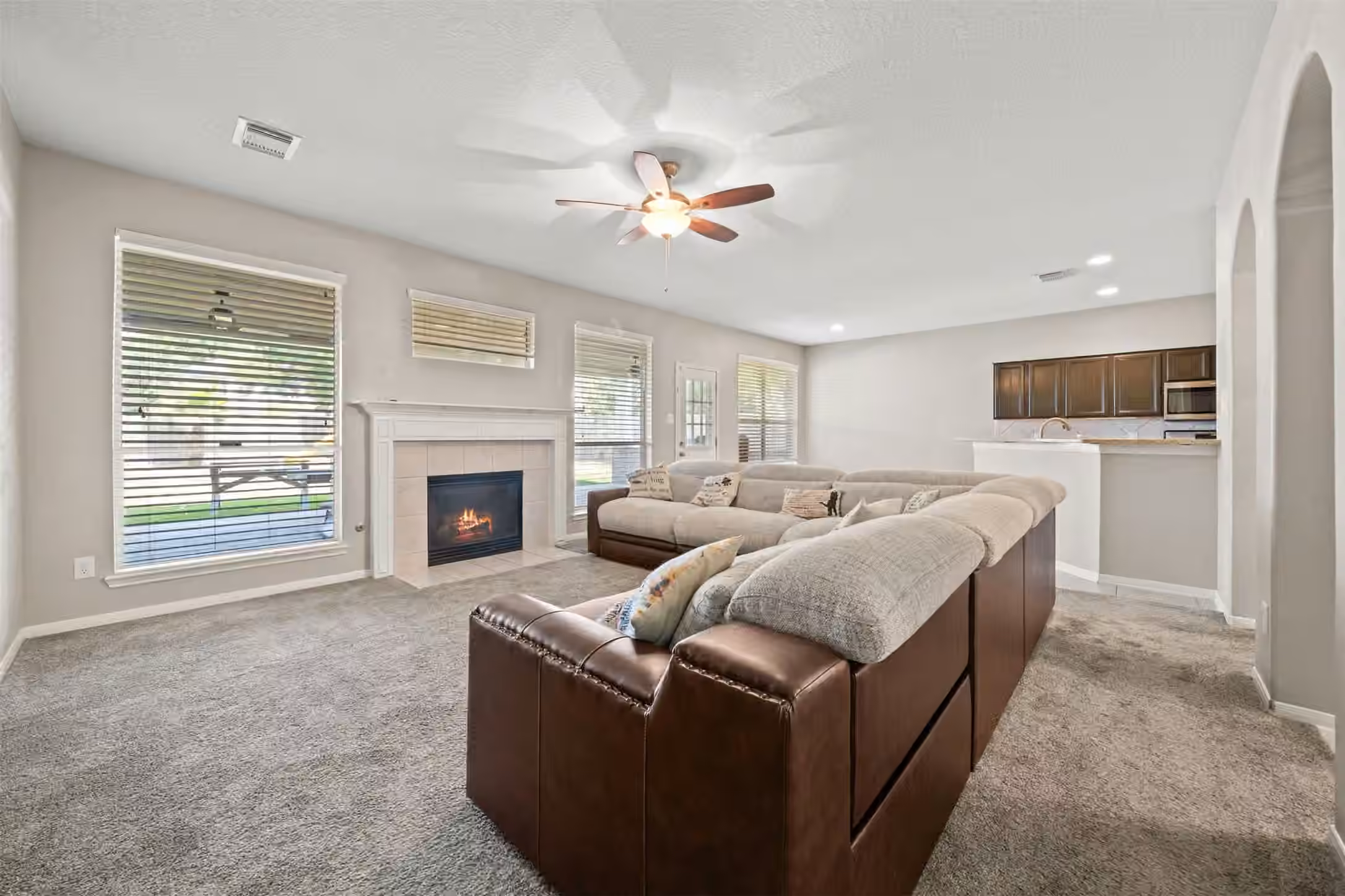 Photo 5 of 2931 Destin Shore Drive, Houston, TX