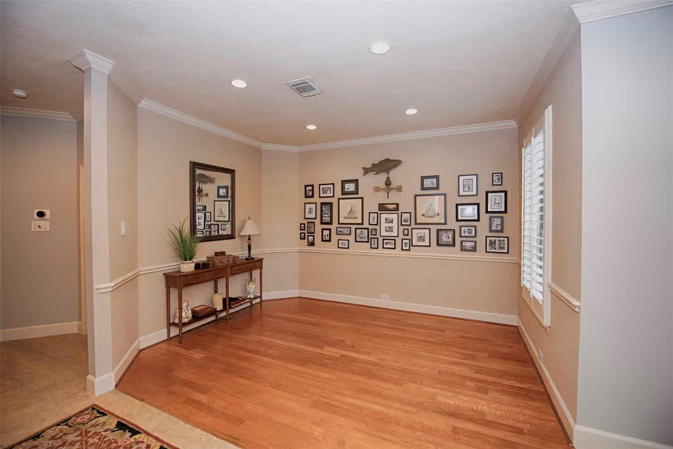 Photo 4 of 2402 Clippers Square, Nassau Bay, TX